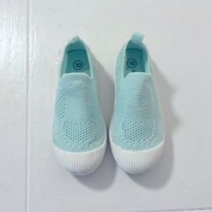 Green size 10 slip on sneakers